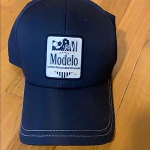Modelo Baseball Hat